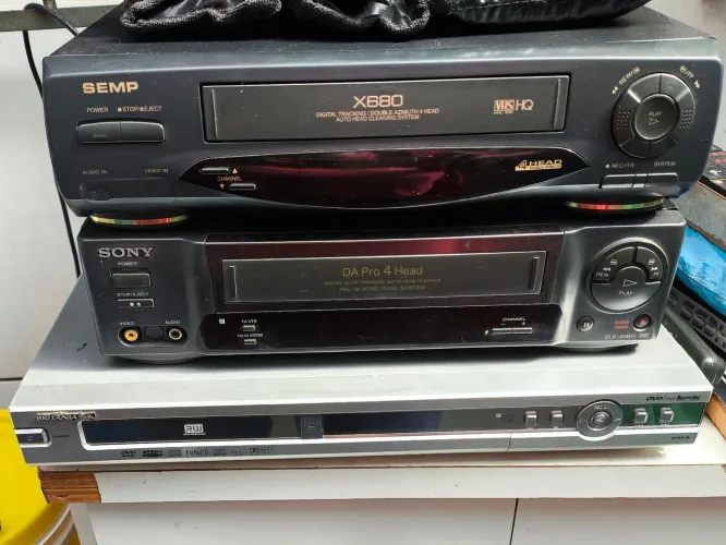 Dvd player - Vídeo Cassete