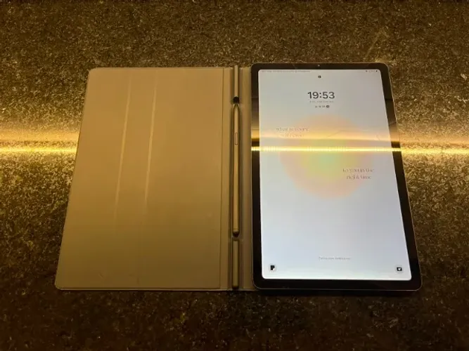 [OPORTUNIDADE] Tablet Samsung Galaxy Tab S6 Lite 64GB + S Pen e Capa Original