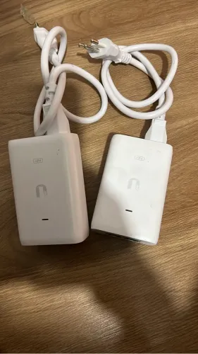 Ubiquiti PoE+ (U-POE-at) original (48V / 30W Gigabit).