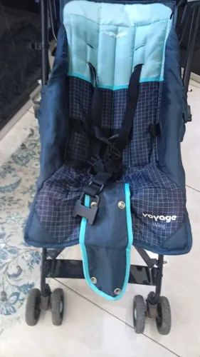 Vendo carrinho de bebê