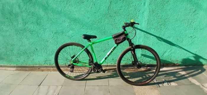 Bicicleta First aro 29 Com defeito no câmbio 