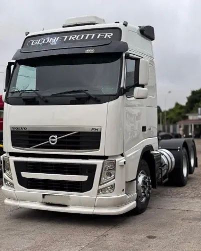 Volvo fh 440 6x2 único dono