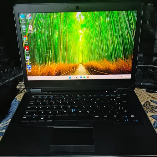 ? Dell Latitude i5 | 8GB RAM | SSD M.2 256GB | Teclado Iluminado | Excelente Estado?