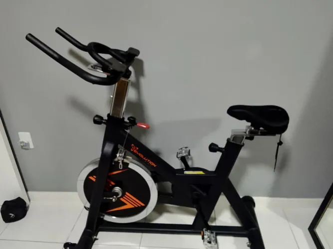 BIKE SPINNING EVOLUTION FITNESS SP2600 - EXCELENTE ESTADO