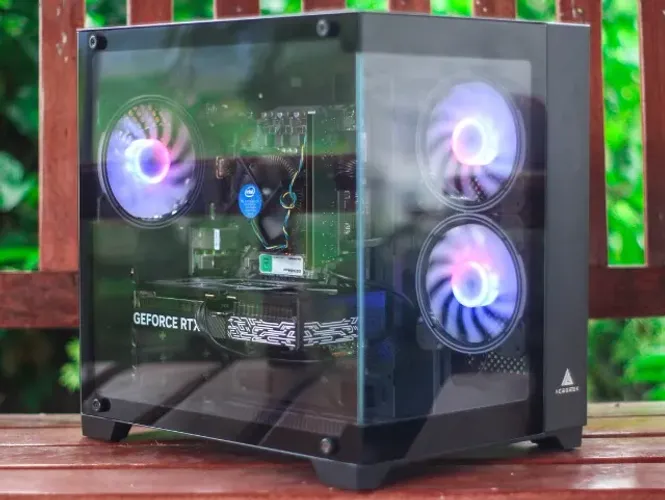 i3 10100F - 16GB - RTX 5060