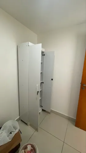 Vendo armário multiuso