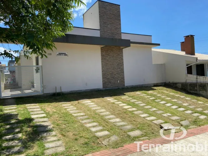 Casa 2 dormitórios - Bairro Village, Garopaba / SC