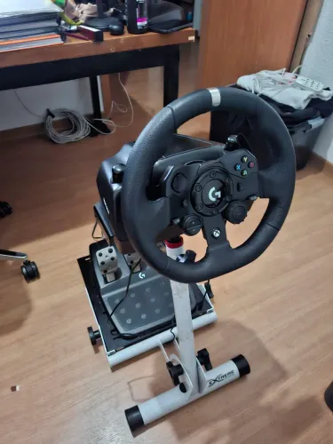 Volante Logitech G923 GForce Xtreme suporte para copo e câmbio