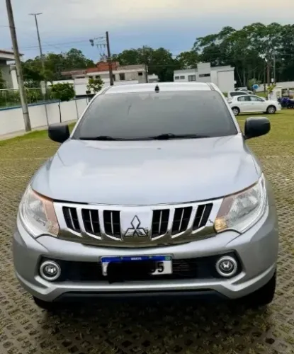 Mitsubishi L200 Triton Sport GLS 2.4 CD Diesel Mec. 2018