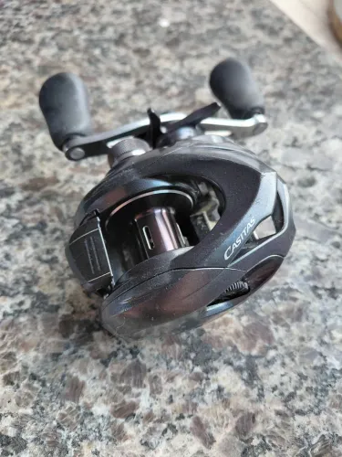 Carretilha Shimano Casitas 151HG