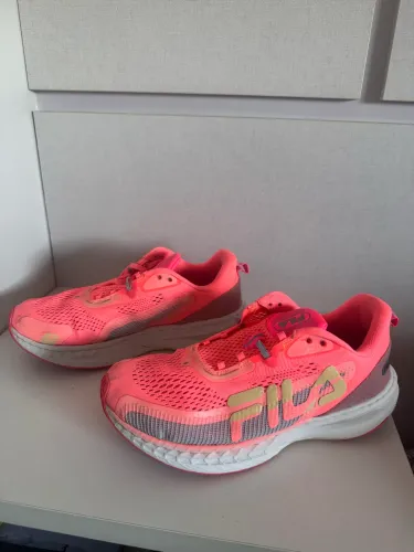 Tênis corrida Fila Racer 