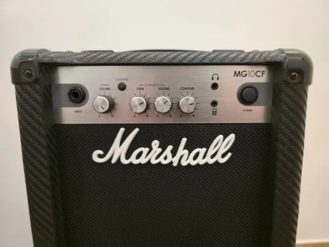 Amplificador Marshall MG10CF - NA CAIXA