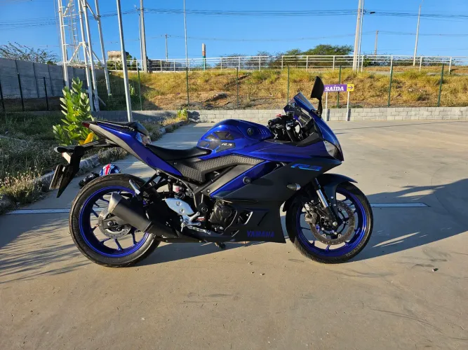 Yamaha YZF R3 2024 Racing blue