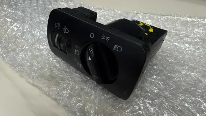 Chave de Farol Audi A3 8L (97 a 2006) - 8L1941531