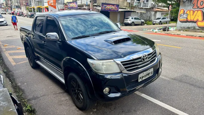Toyota Hilux CD Limited 4X4 3.0 TDI Diesel Aut. 2015