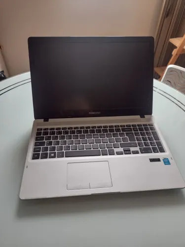 Notebook Samsung NP500R - Excelente conservação - i7
