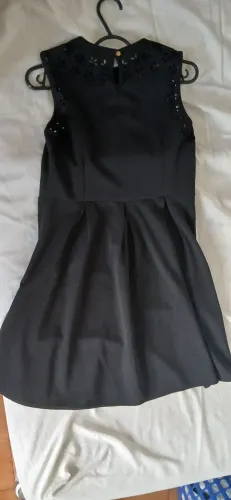 Vestido preto recorte laser