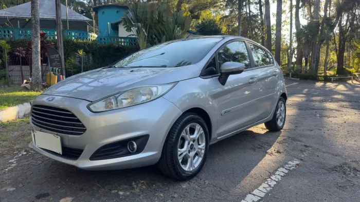 Ford Fiesta 1.6 16V Flex Mec. 5P 2015