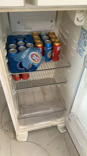 Geladeira semi nova