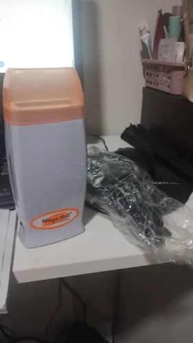 AQUECEDOR DE CERA ROLL-ON MEGA BELL - R$ 70,00
