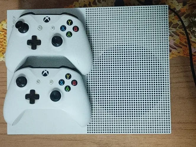 Xbox One S 500GB Branco Com Leitor + 2 Controles Originais