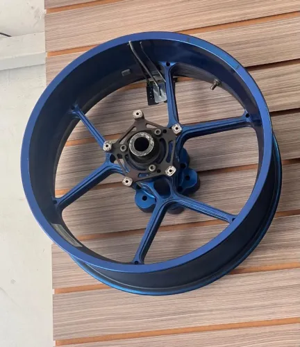 Roda traseira BMW S1000