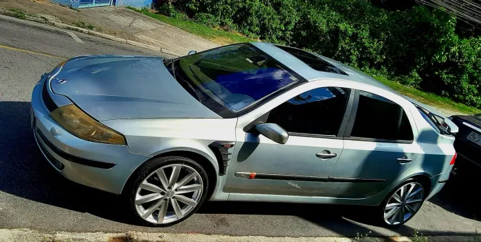 Renault Laguna Privilège 3.0 V6 24V 210cv 5P 2003