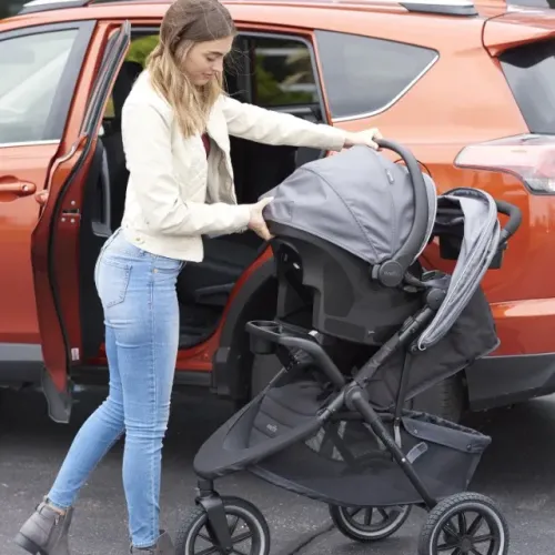 Carrinho de Bebê + Bebê Conforto Importado do Canadá