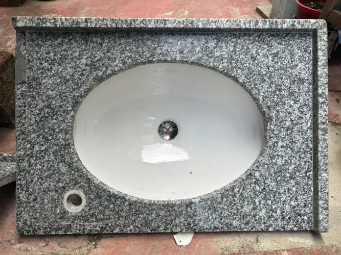 PIA DE MÁRMORE 0,65cm X 0,45cm (COM CUBA)