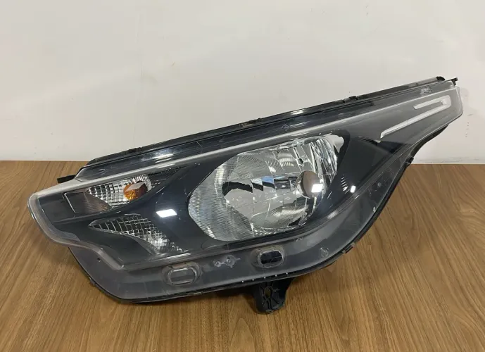 Farol esquerdo Fiat Mobi 17/21