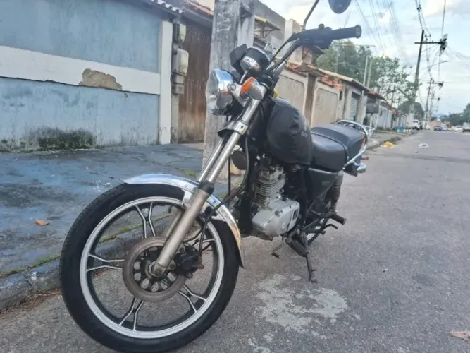  Suzuki Intruder 125cc   2008 / 2009 - Vendo ou troco (por Moto)