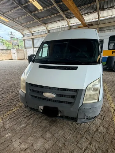 Ford Transit Furgão 3330 2.4 Tdci Curto Dies. 2010
