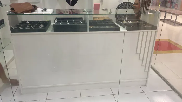 Kit móveis para loja de joias 