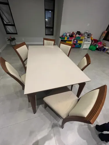 Mesa de jantar 6 lugares