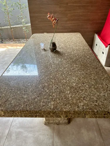 Mesa granito alto padrão 2.40 por 1.20 impecável