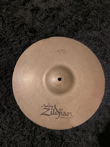 Zildjian A custom 16 polegadas 