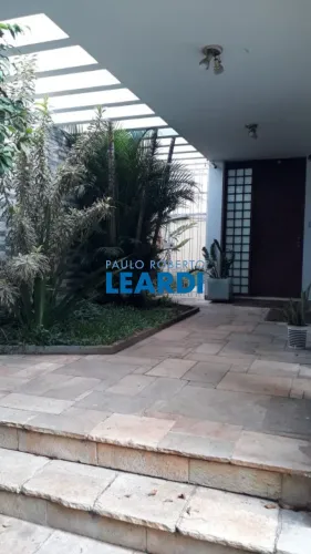 CASA ASSOBRADADA - ALTO DA LAPA - SP