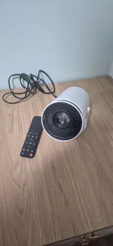 Mini Projetor Smart HY300 Wifi Bluetooth HD 130 Branco - Usado