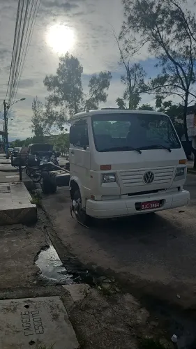 VW 8.150 WOKER ANO 2004 TODO REVISADO 7 PNEU NOVOS BOMBA BICO FEITO CAMINHÃO TODO PRIM