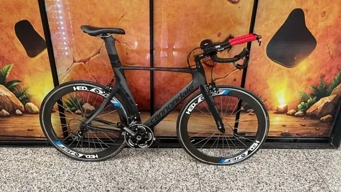 Bicicleta de Triathlon - CARBONO QUADRO E RODAS