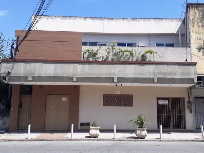 Loja com 310 metros quadrados em Mutuá - São Gonçalo - RJ