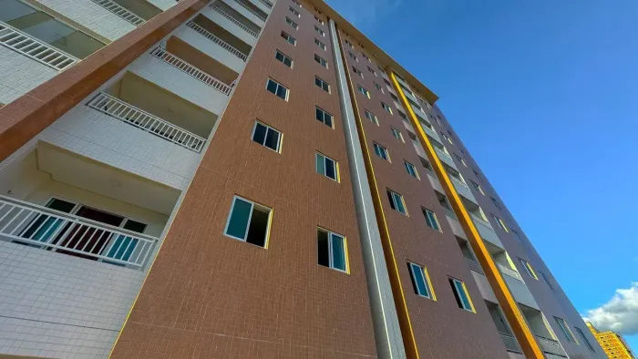 Apartamento pronto para morar no Catolé de 2 quartos e com mobília