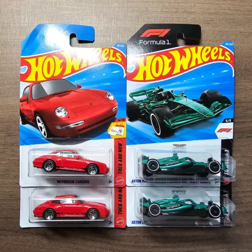 Set Kit Hot Wheels '96 Porsche + F1 Aston Martin