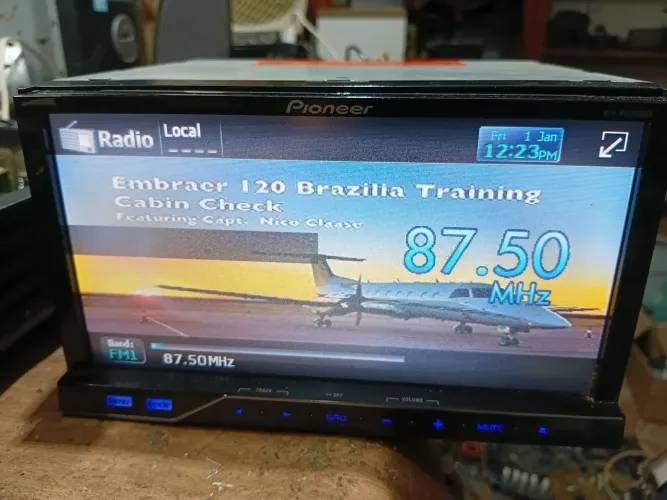 Multimídia pioneer modelo 4250dvd tela de 7 eletrica  sem bluetooth 