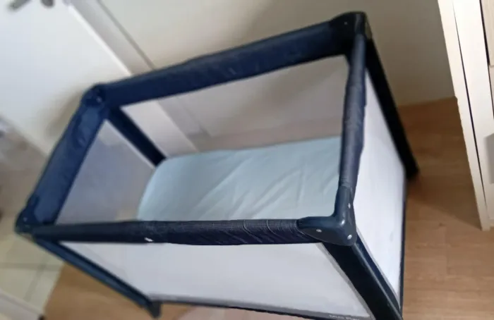 Vendo Mini Berço Safety 1st