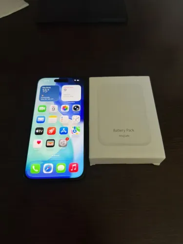 IPhone 15 preto 128gb disponível ?<br>*Acompanha magsafe de brinde*