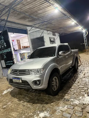 Mitsubishi L200 Triton HPE 3.5 CD V6 24V Flex Aut. 2014