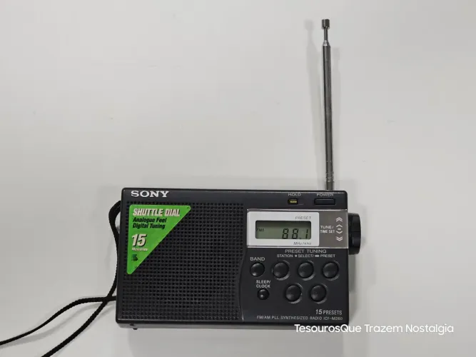 Radio Sony Am/fm Digital Icf-m260 Funcionando