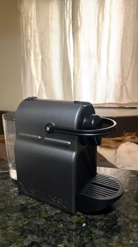 Cafeteira Nespresso Inissia