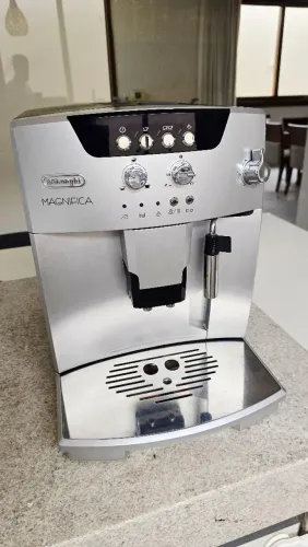 DeLonghi ESAM 04.110 S - MAGNIFICA | ESTADO DE NOVA | 220 V